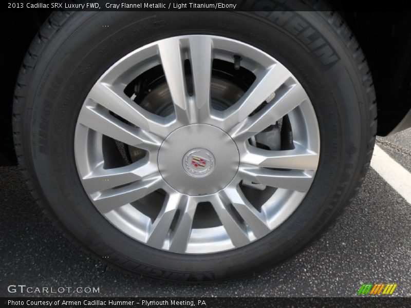Gray Flannel Metallic / Light Titanium/Ebony 2013 Cadillac SRX Luxury FWD