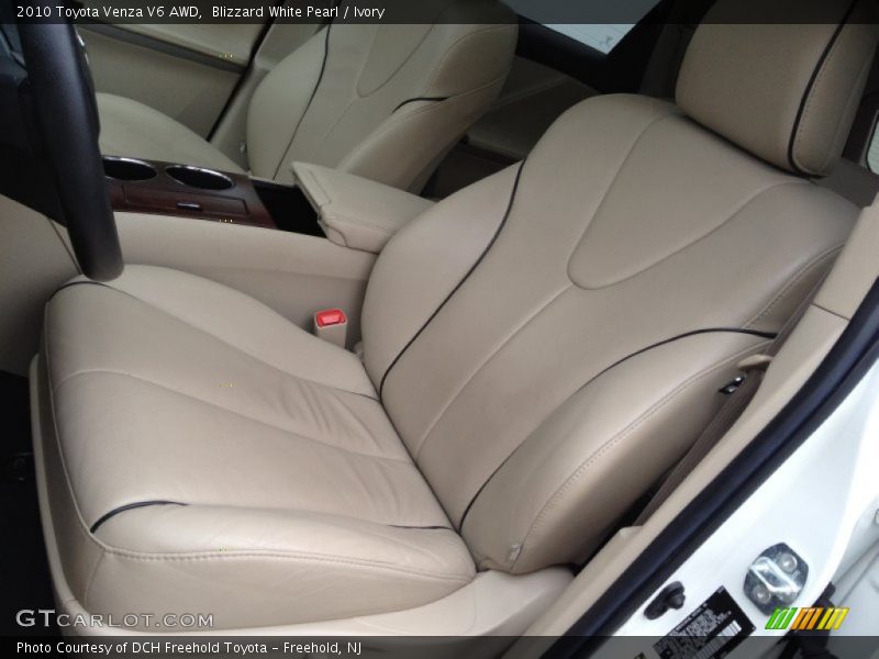 Blizzard White Pearl / Ivory 2010 Toyota Venza V6 AWD