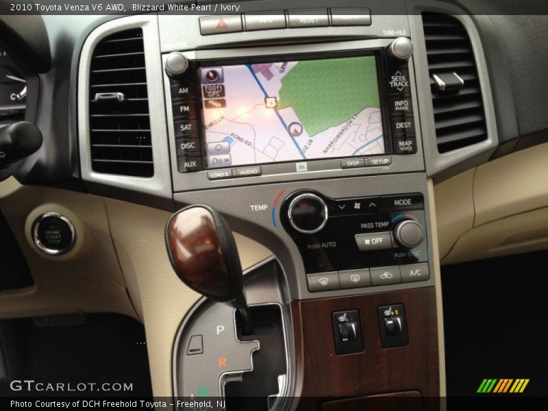 Blizzard White Pearl / Ivory 2010 Toyota Venza V6 AWD