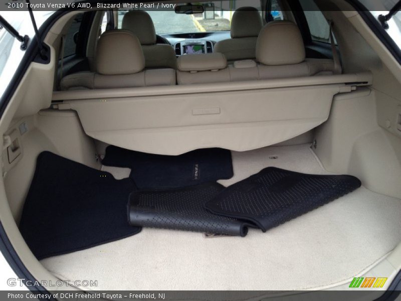 Blizzard White Pearl / Ivory 2010 Toyota Venza V6 AWD