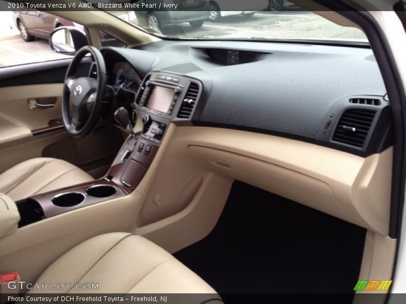 Blizzard White Pearl / Ivory 2010 Toyota Venza V6 AWD