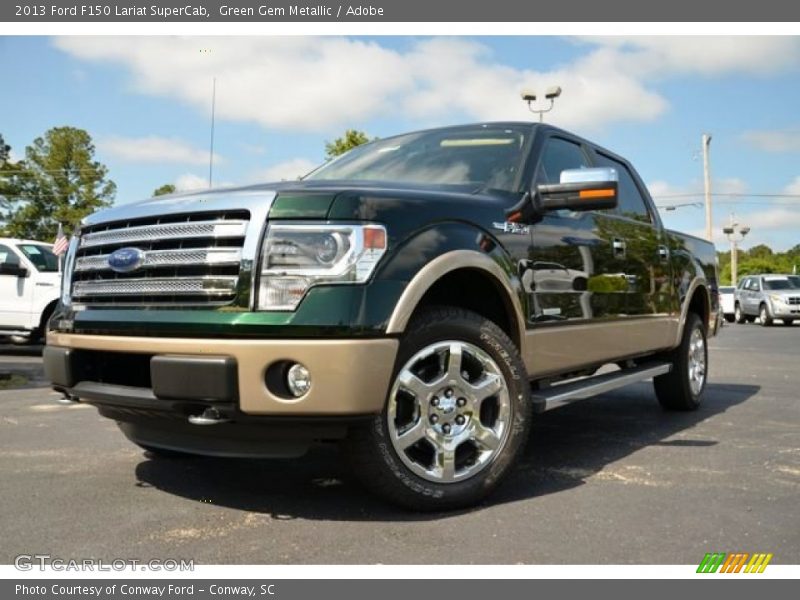 Front 3/4 View of 2013 F150 Lariat SuperCab