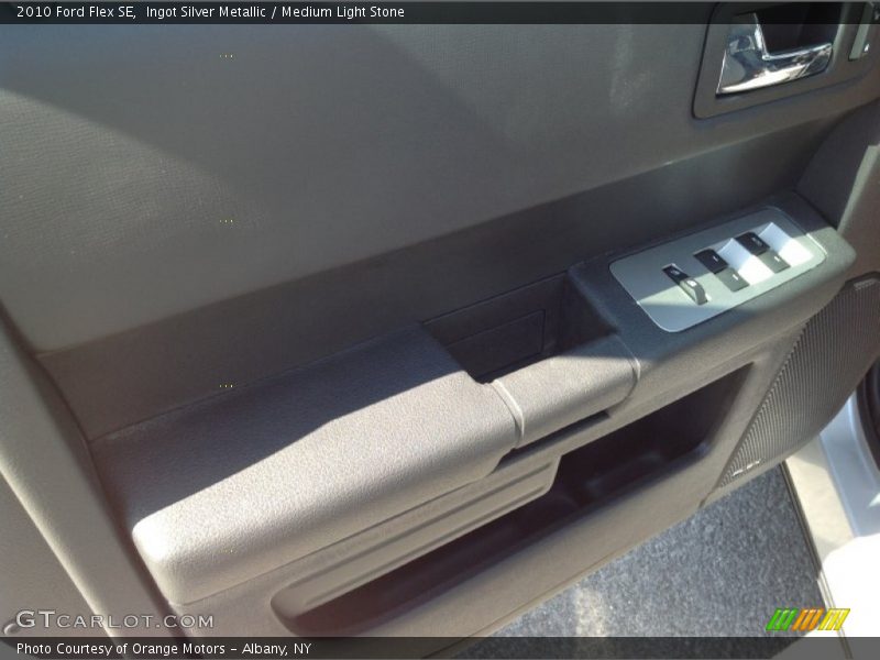 Ingot Silver Metallic / Medium Light Stone 2010 Ford Flex SE