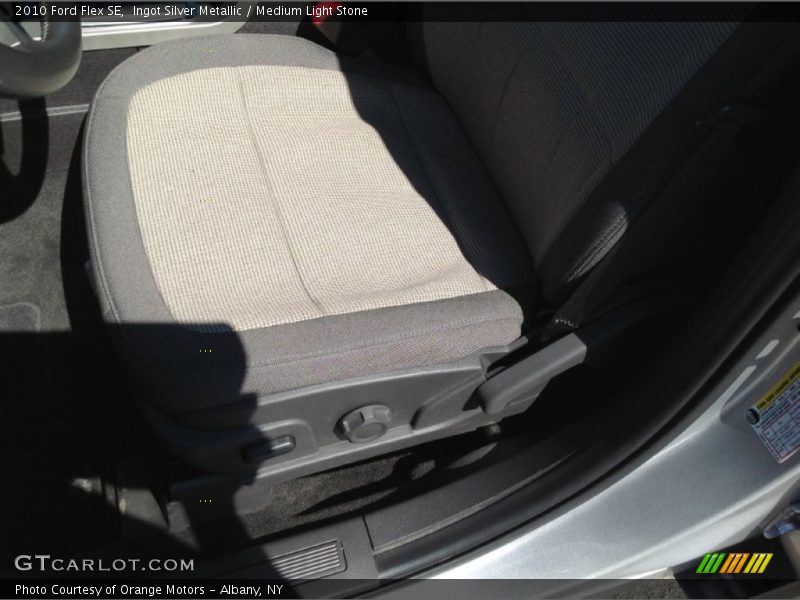 Ingot Silver Metallic / Medium Light Stone 2010 Ford Flex SE