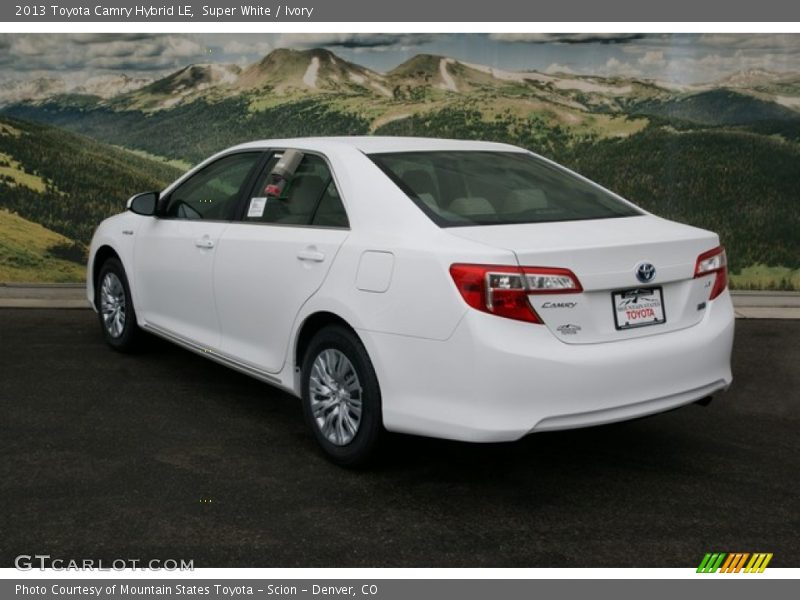 Super White / Ivory 2013 Toyota Camry Hybrid LE