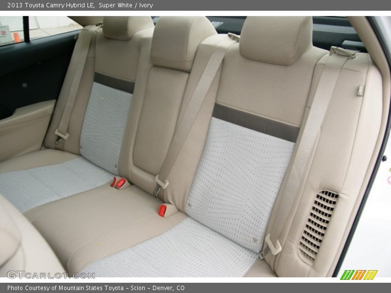 Super White / Ivory 2013 Toyota Camry Hybrid LE