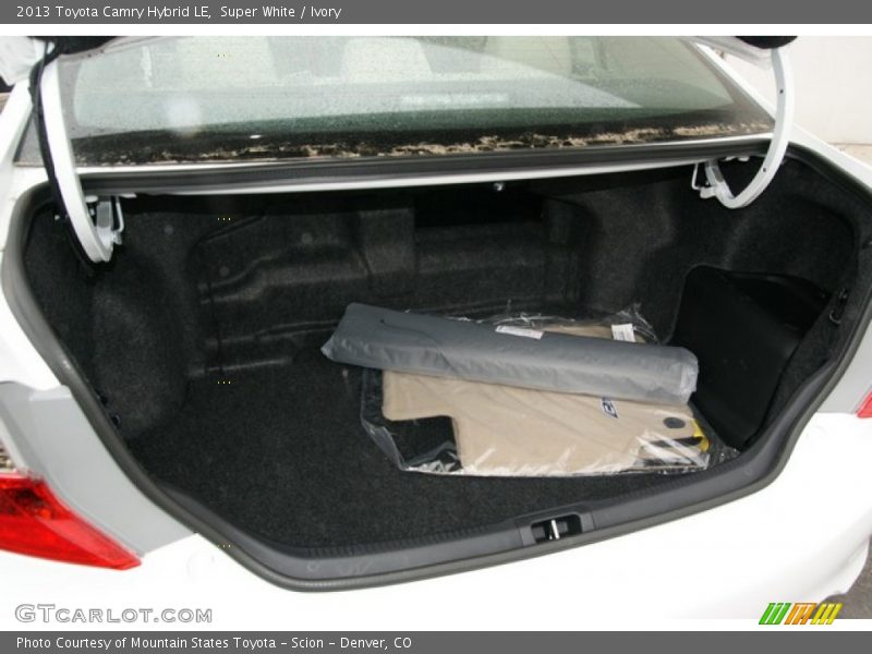 Super White / Ivory 2013 Toyota Camry Hybrid LE