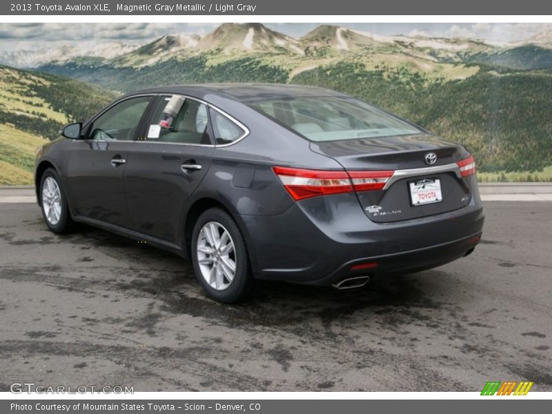 Magnetic Gray Metallic / Light Gray 2013 Toyota Avalon XLE