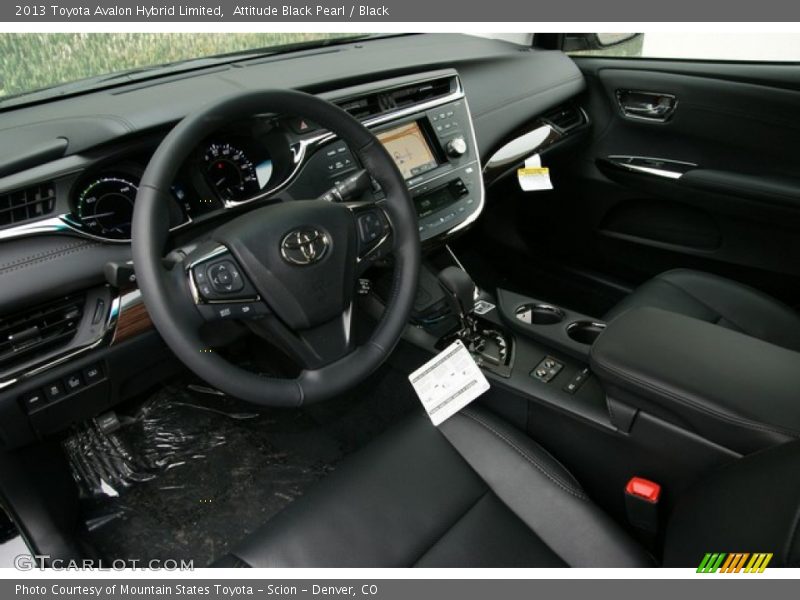 Attitude Black Pearl / Black 2013 Toyota Avalon Hybrid Limited