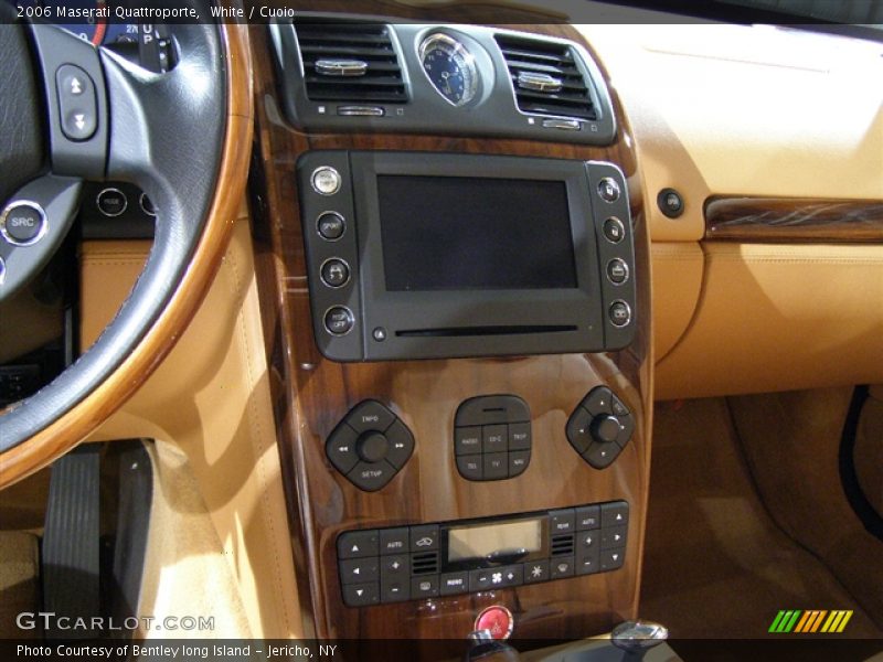 White / Cuoio 2006 Maserati Quattroporte