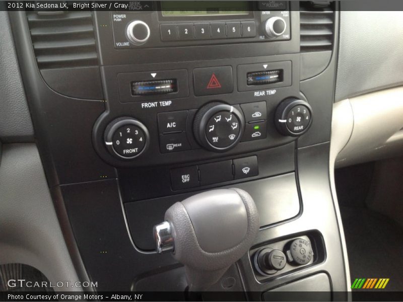 Controls of 2012 Sedona LX