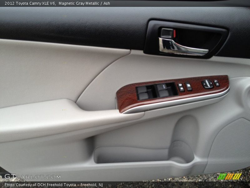 Magnetic Gray Metallic / Ash 2012 Toyota Camry XLE V6