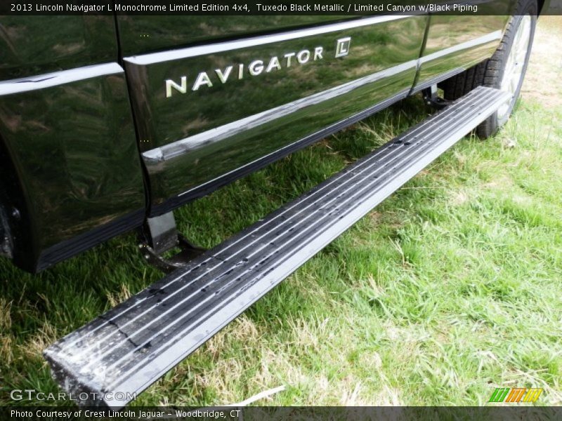 Tuxedo Black Metallic / Limited Canyon w/Black Piping 2013 Lincoln Navigator L Monochrome Limited Edition 4x4