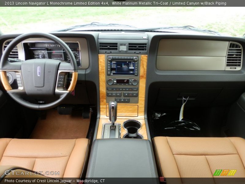 Dashboard of 2013 Navigator L Monochrome Limited Edition 4x4