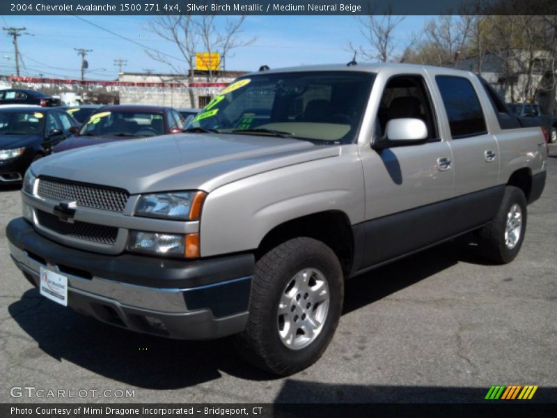 Silver Birch Metallic / Medium Neutral Beige 2004 Chevrolet Avalanche 1500 Z71 4x4