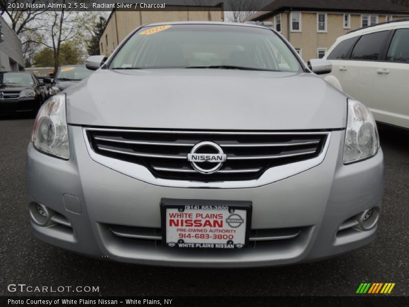 Radiant Silver / Charcoal 2010 Nissan Altima 2.5 SL