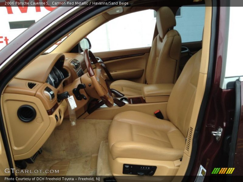 Front Seat of 2006 Cayenne S