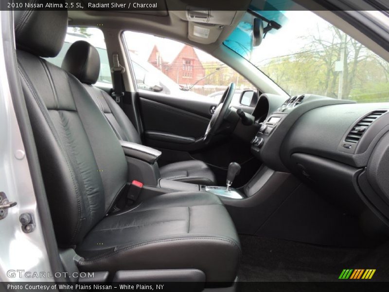 Radiant Silver / Charcoal 2010 Nissan Altima 2.5 SL
