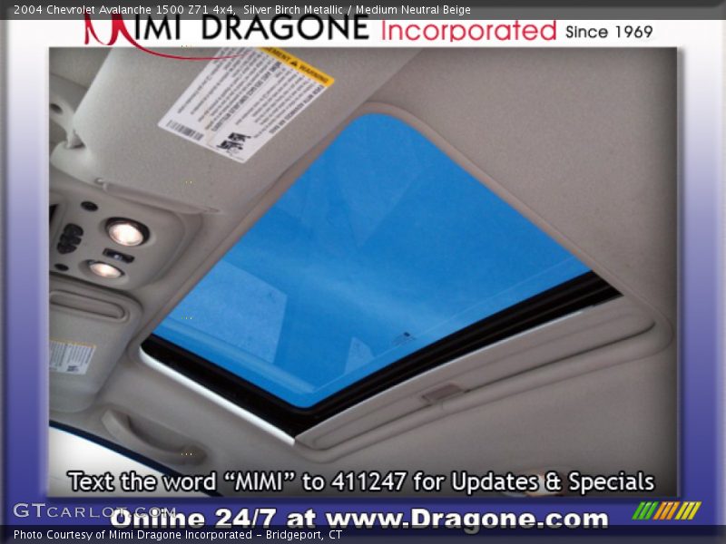 Silver Birch Metallic / Medium Neutral Beige 2004 Chevrolet Avalanche 1500 Z71 4x4