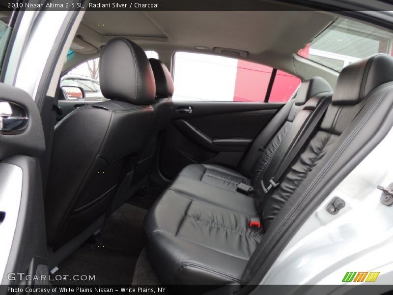 Radiant Silver / Charcoal 2010 Nissan Altima 2.5 SL