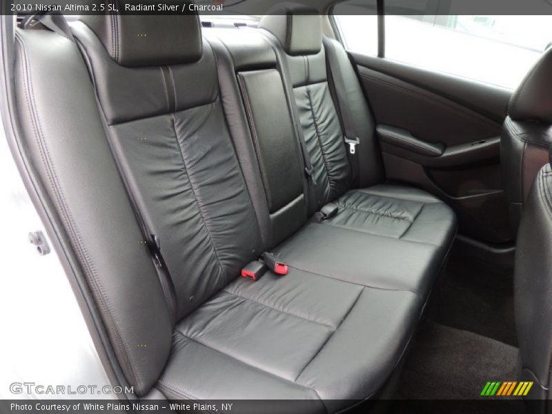 Radiant Silver / Charcoal 2010 Nissan Altima 2.5 SL