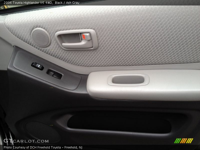 Black / Ash Gray 2006 Toyota Highlander V6 4WD