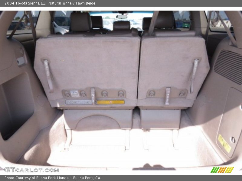 Natural White / Fawn Beige 2004 Toyota Sienna LE