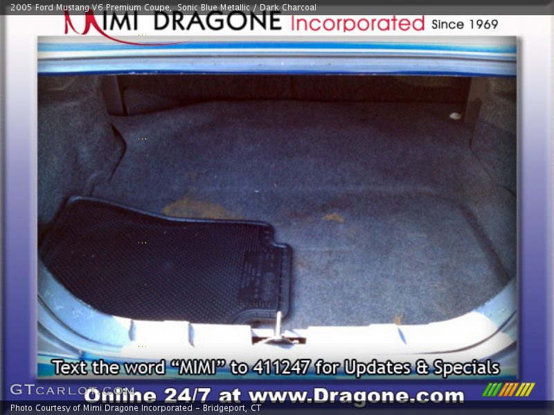 Sonic Blue Metallic / Dark Charcoal 2005 Ford Mustang V6 Premium Coupe