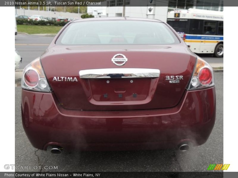 Tuscan Sun Red / Charcoal 2010 Nissan Altima 3.5 SR
