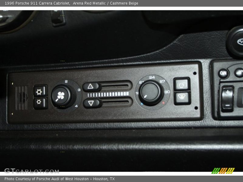 Controls of 1996 911 Carrera Cabriolet