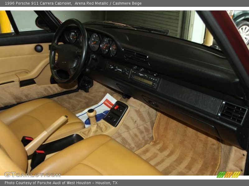 Dashboard of 1996 911 Carrera Cabriolet