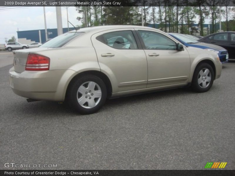 Light Sandstone Metallic / Dark Slate Gray 2009 Dodge Avenger SE