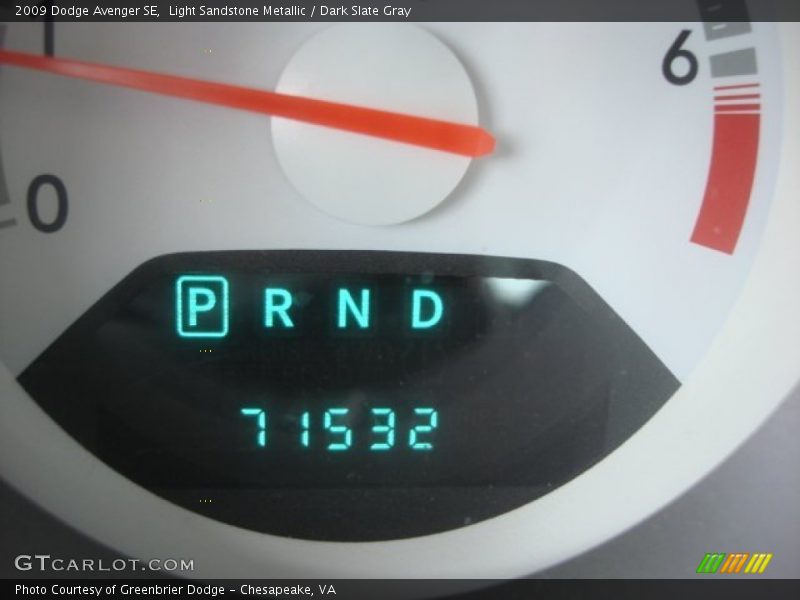 Light Sandstone Metallic / Dark Slate Gray 2009 Dodge Avenger SE