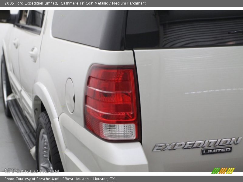 Cashmere Tri Coat Metallic / Medium Parchment 2005 Ford Expedition Limited