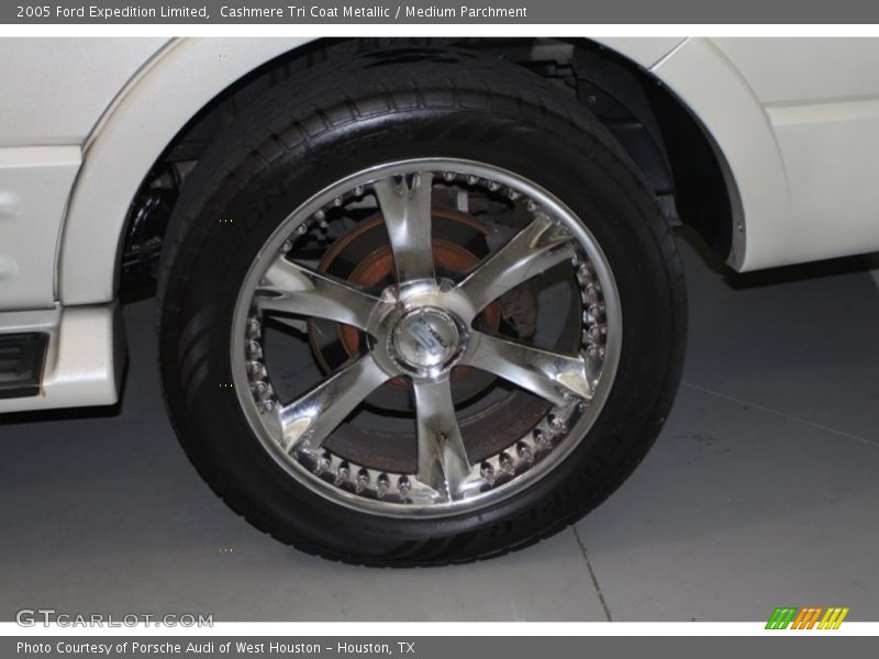 Cashmere Tri Coat Metallic / Medium Parchment 2005 Ford Expedition Limited