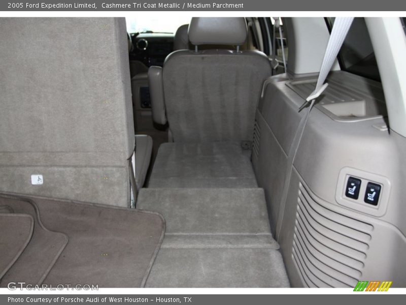 Cashmere Tri Coat Metallic / Medium Parchment 2005 Ford Expedition Limited