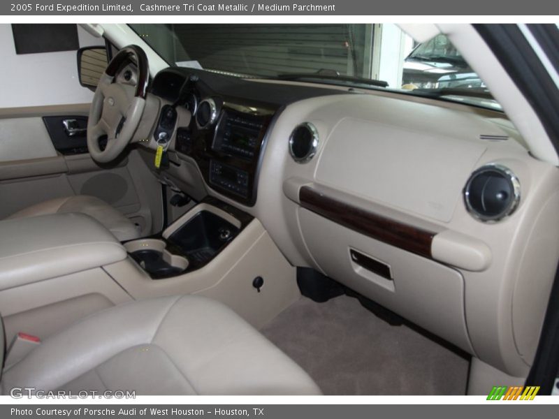 Cashmere Tri Coat Metallic / Medium Parchment 2005 Ford Expedition Limited