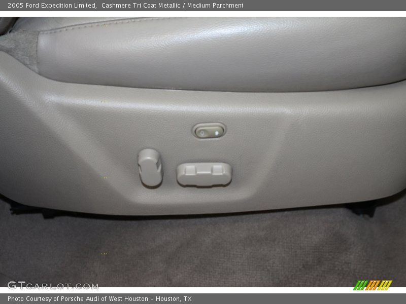 Cashmere Tri Coat Metallic / Medium Parchment 2005 Ford Expedition Limited