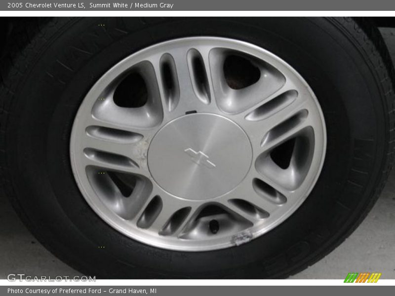 Summit White / Medium Gray 2005 Chevrolet Venture LS