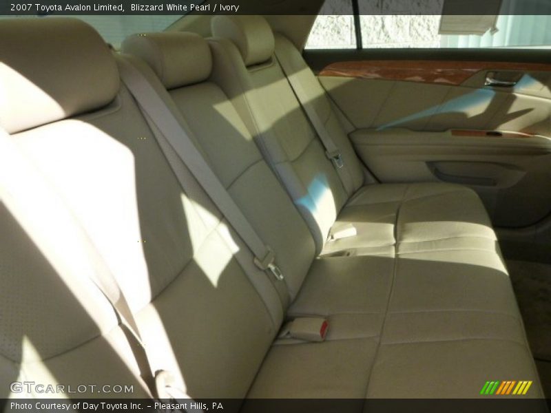 Blizzard White Pearl / Ivory 2007 Toyota Avalon Limited