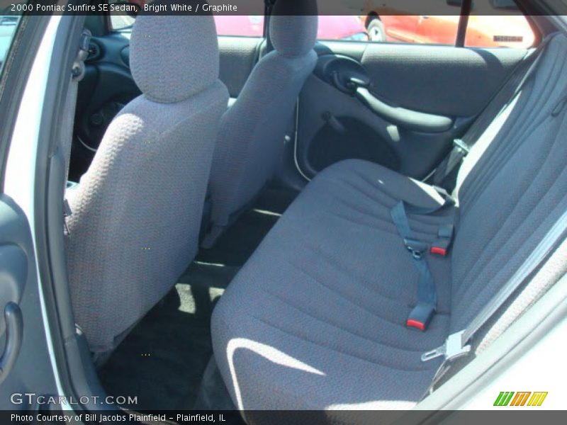 Bright White / Graphite 2000 Pontiac Sunfire SE Sedan