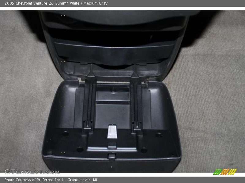 Summit White / Medium Gray 2005 Chevrolet Venture LS