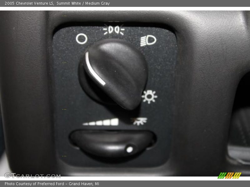 Summit White / Medium Gray 2005 Chevrolet Venture LS