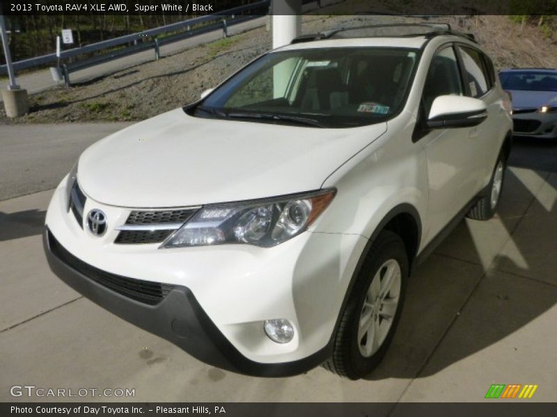Super White / Black 2013 Toyota RAV4 XLE AWD