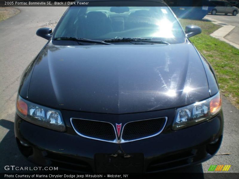 Black / Dark Pewter 2005 Pontiac Bonneville SE