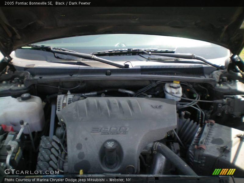 Black / Dark Pewter 2005 Pontiac Bonneville SE
