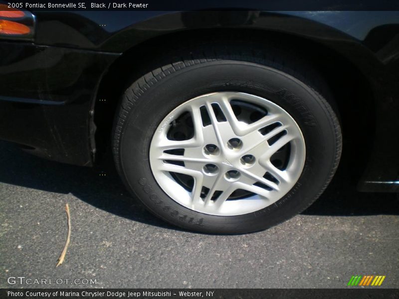 Black / Dark Pewter 2005 Pontiac Bonneville SE
