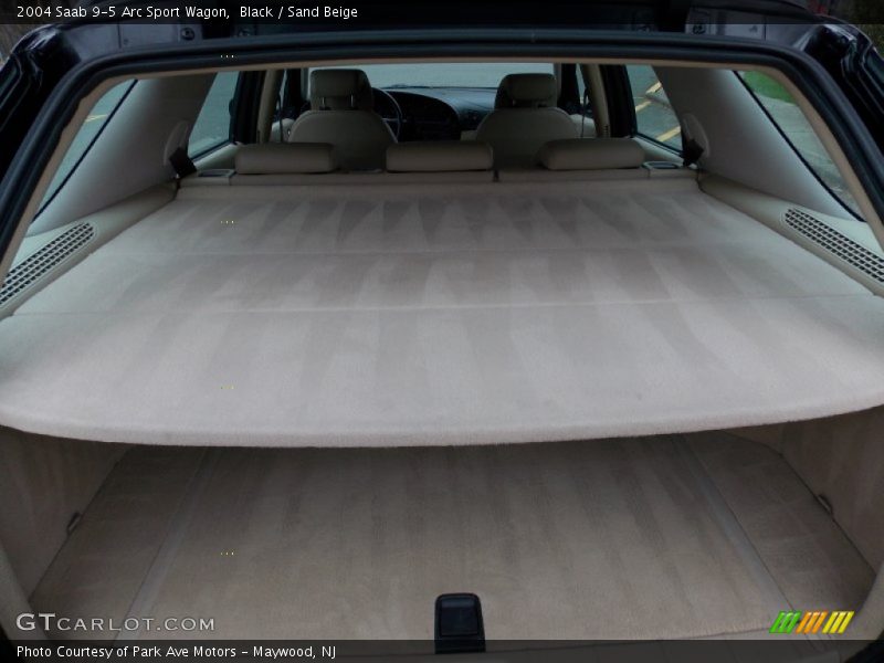 Black / Sand Beige 2004 Saab 9-5 Arc Sport Wagon