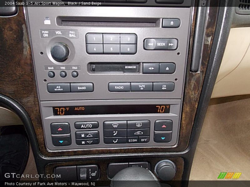 Controls of 2004 9-5 Arc Sport Wagon