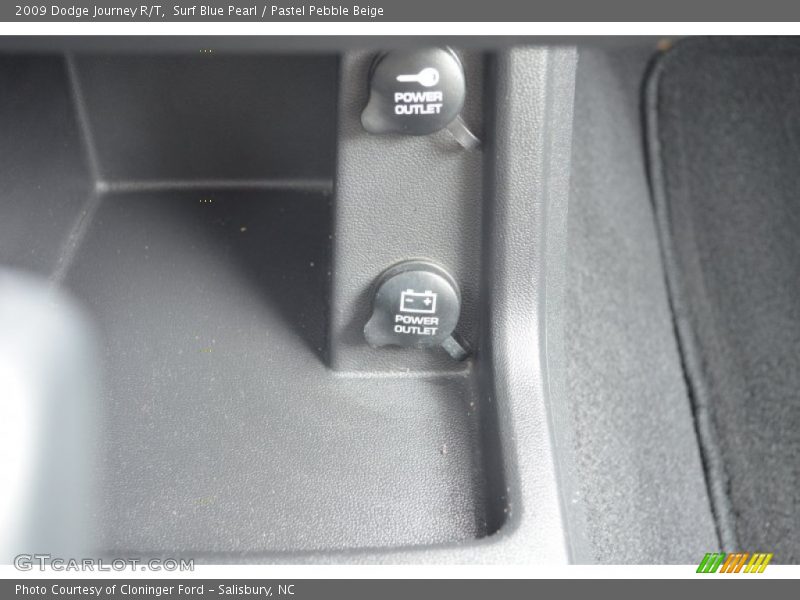 Surf Blue Pearl / Pastel Pebble Beige 2009 Dodge Journey R/T